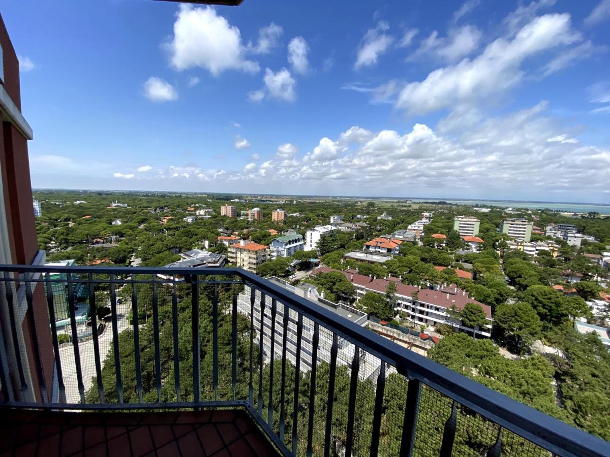 Condominio Aquilone Lignano Sabbiadoro Exterior photo
